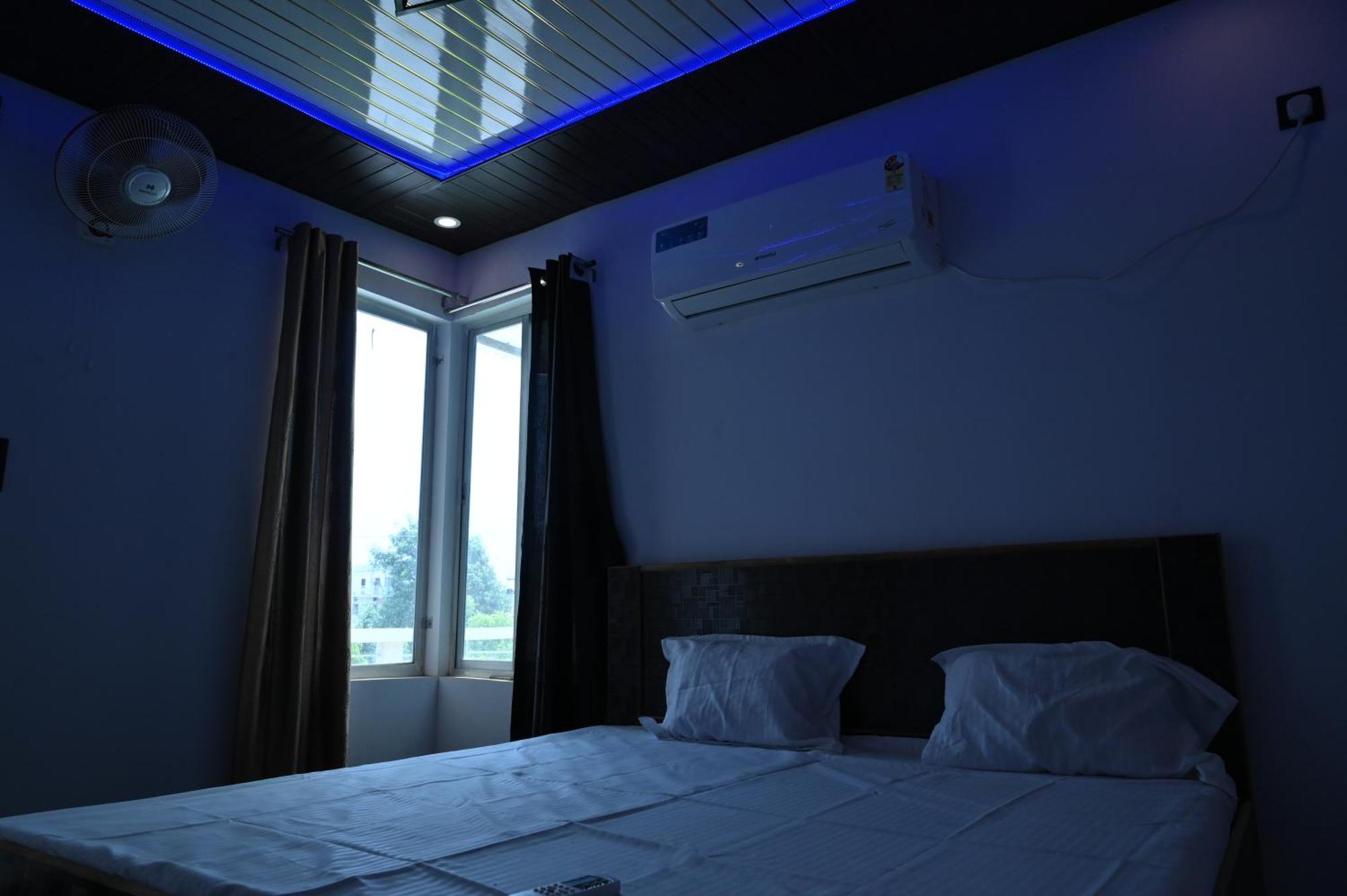 Privyrooms Gorakhpur Exteriér fotografie