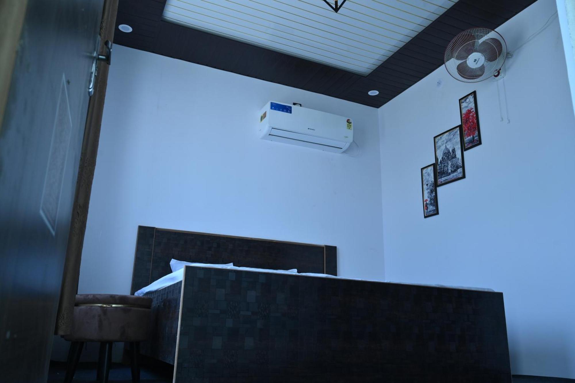 Privyrooms Gorakhpur Exteriér fotografie