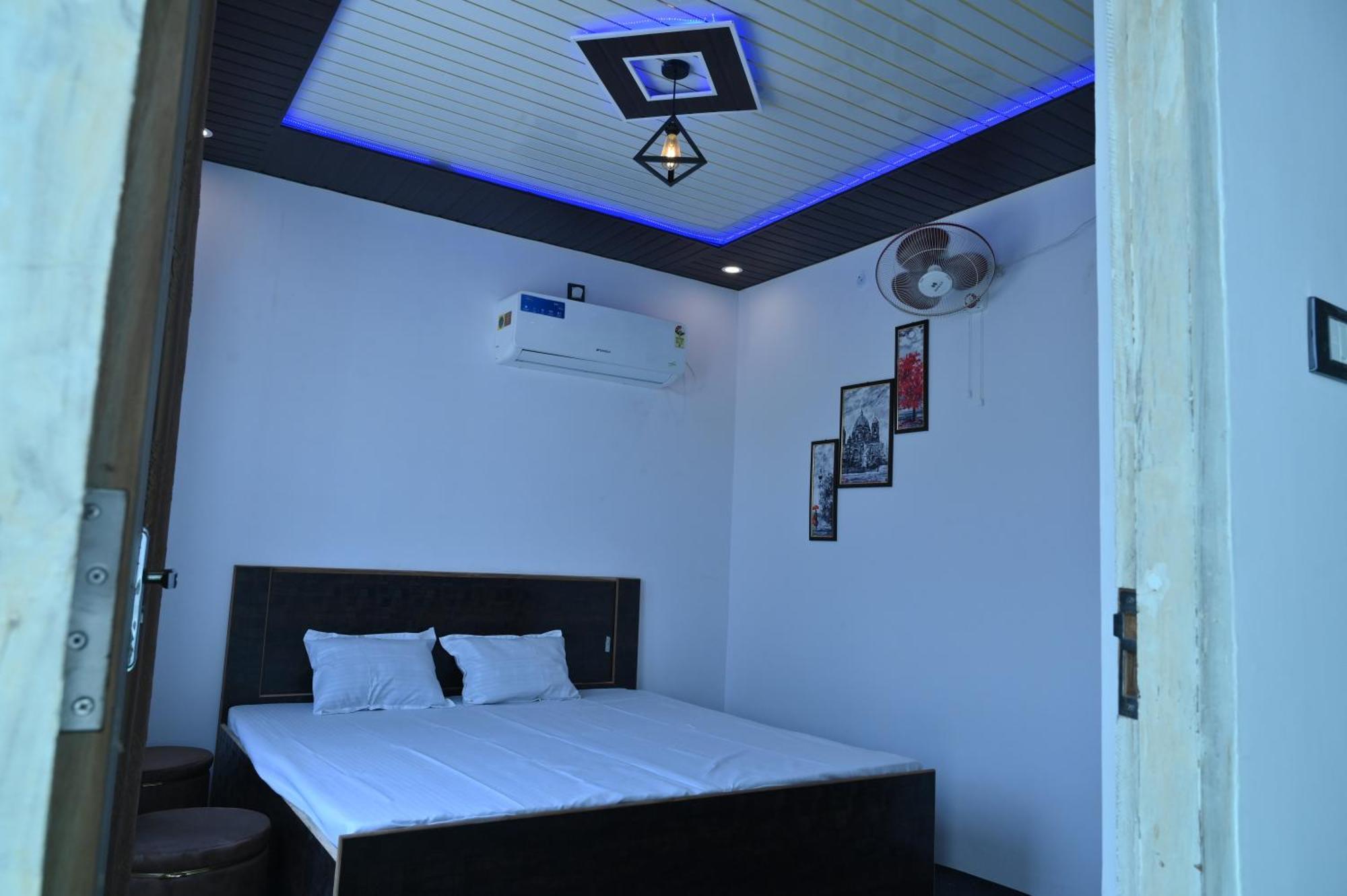 Privyrooms Gorakhpur Exteriér fotografie