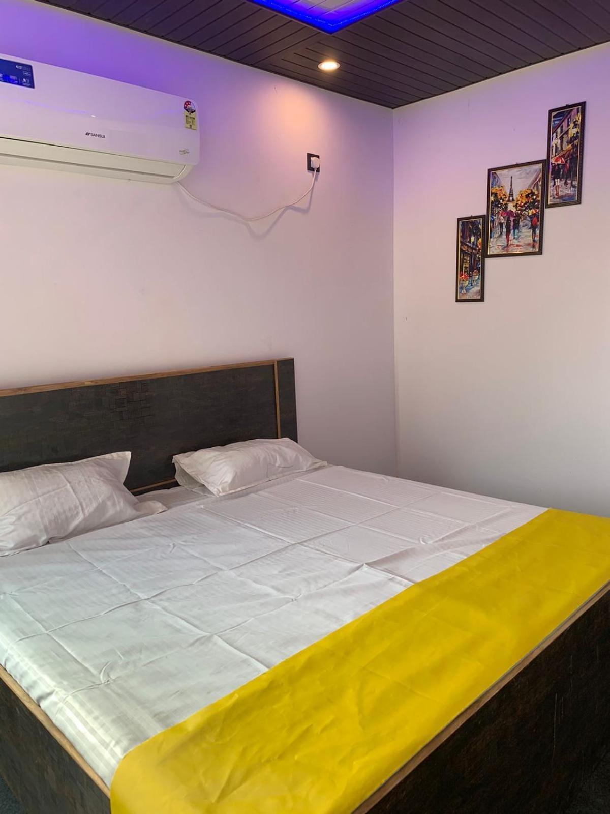 Privyrooms Gorakhpur Exteriér fotografie